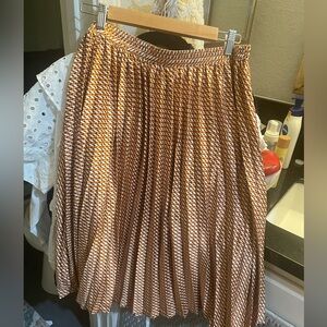 XL pleaded skirt